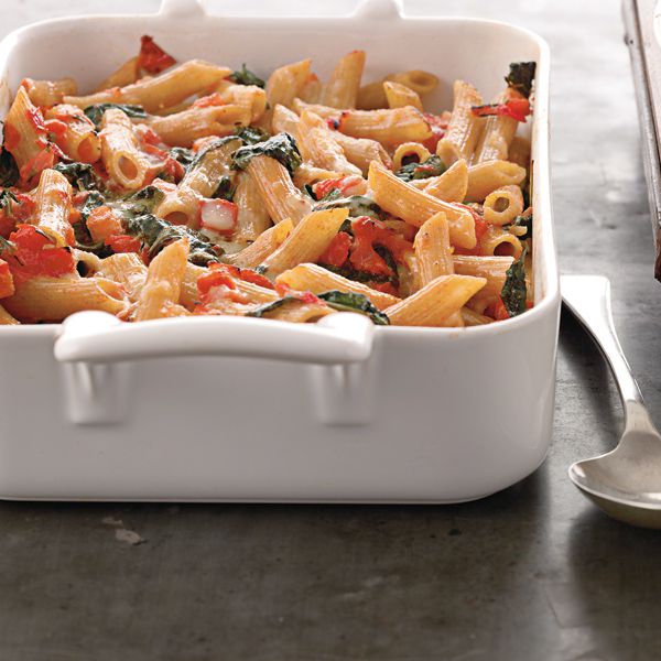 Easy Dinner: Easy Baked Tomato Pasta with Spinach