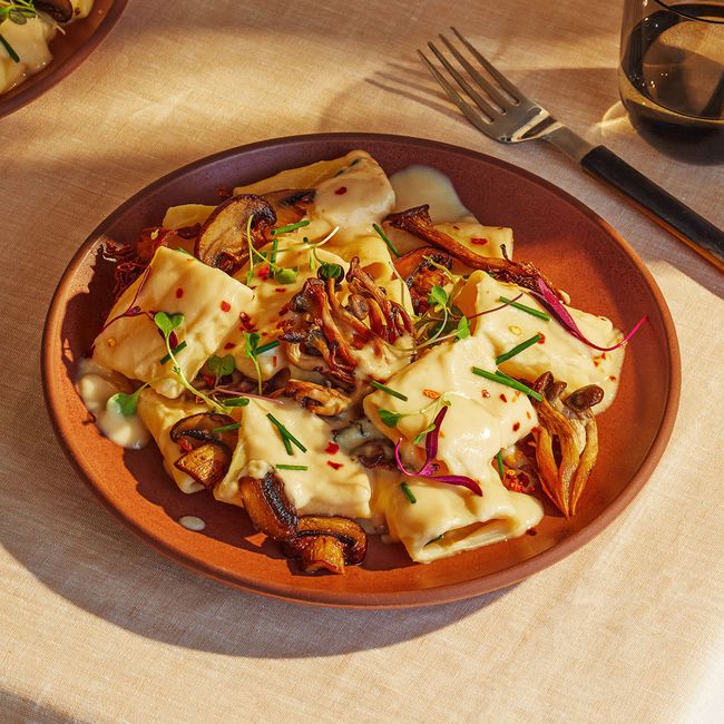 Creamy Pasta With Crispy Mushrooms